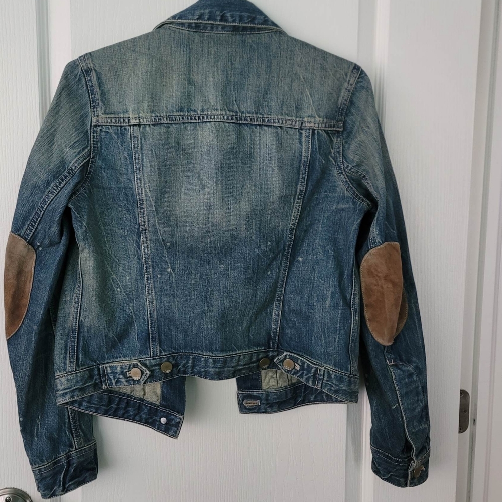 The Gap Rustic Jean Jacket - Picture 2 of 3